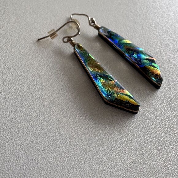 Prsym Earrings - Picture 3 of 7